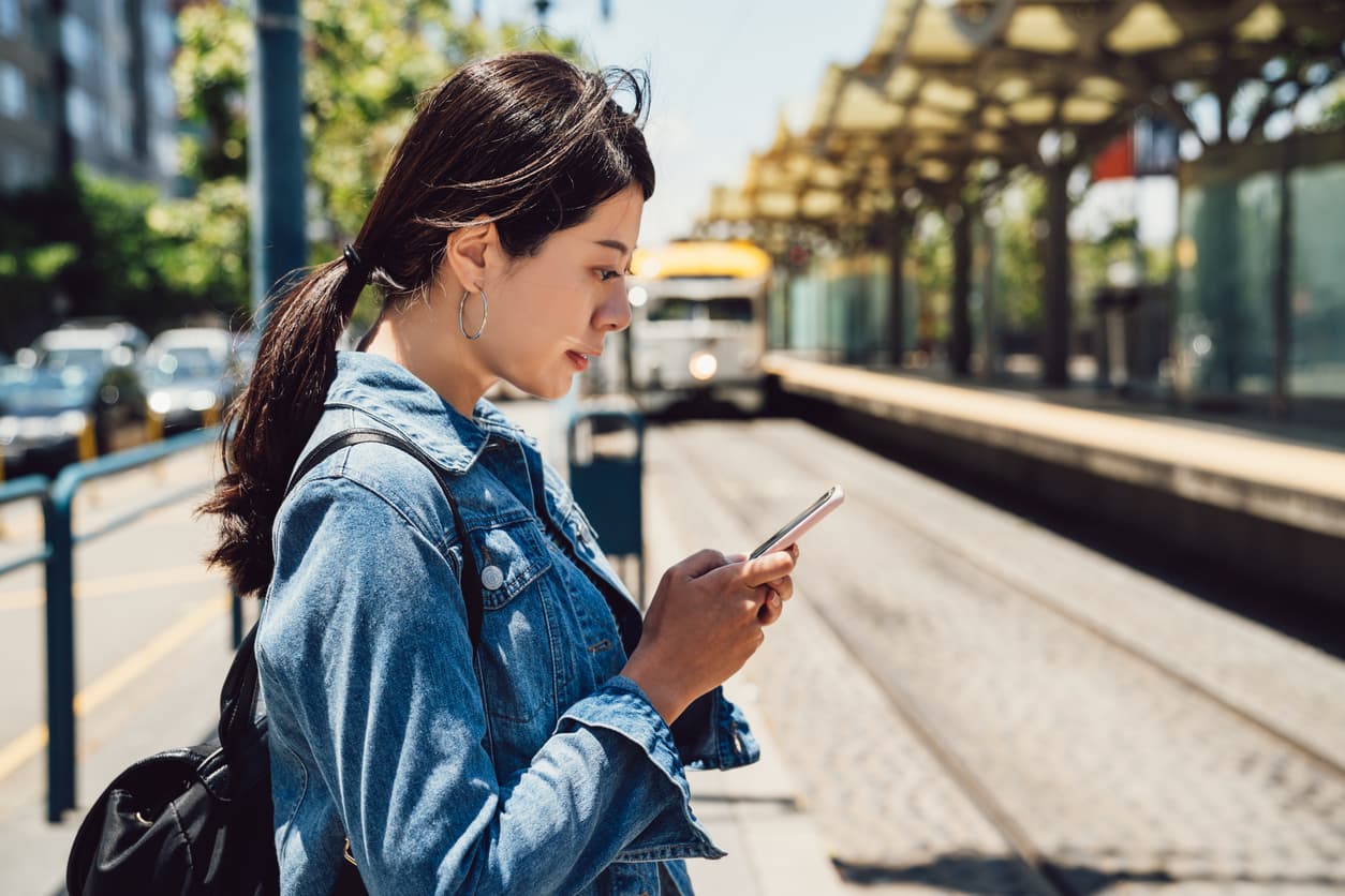 Using a direct debit to fund her international money transfer